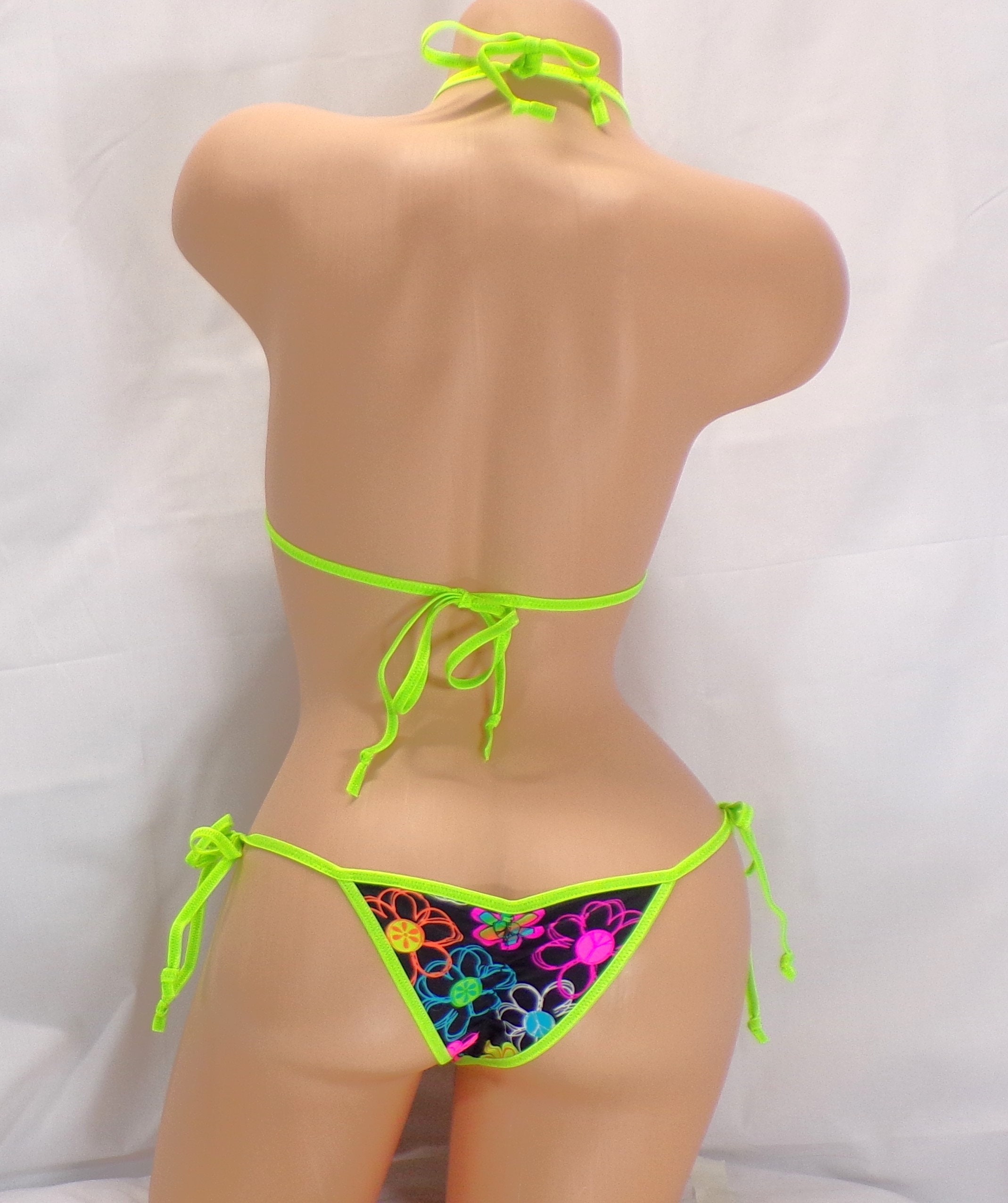 Micro Scrunch Butt w/Choice of Top-Wild Neon Daisies- Neon Green Trim-S/M - Image 3